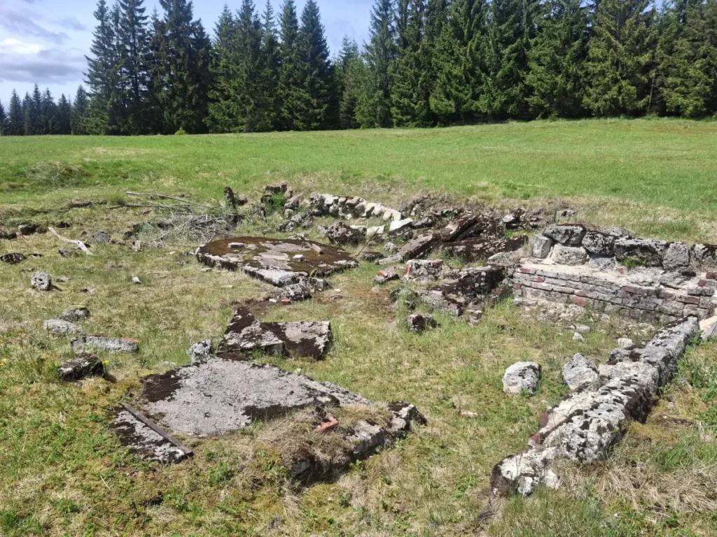 Chatka Górzystów i Hala Izerska – łatwa wycieczka ze Świeradowa-Zdroju z obowiązkowym przystankiem na słynne naleśniki